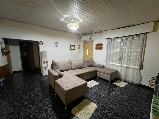 Venta Casa 3 Ambientes En Bosques 