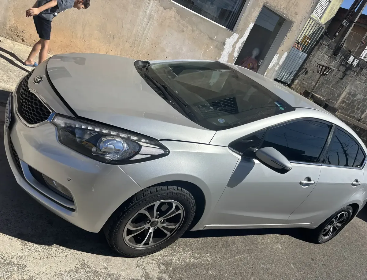 Kia Cerato 2014 1.6 Sx Flex Aut. 4p Kia Cerato 2014 1.6 Sx Flex Aut. 4p