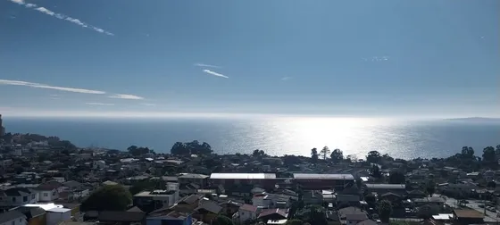 Departamento Con Vista Al Mar , Sector Residencial Con Con