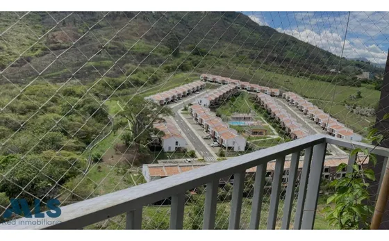 Venta De Apartamento Con Excelente Vista En Poblad...(mls#247632)