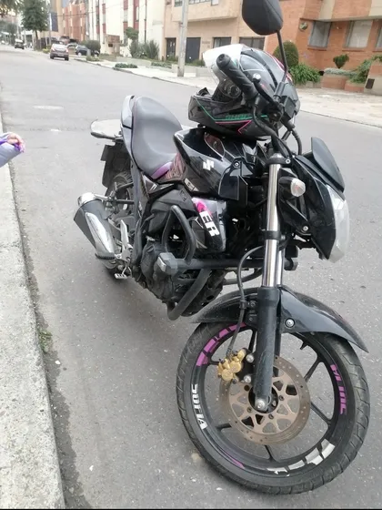 Moto Suzuki Gixxer 150 Modelo 2021