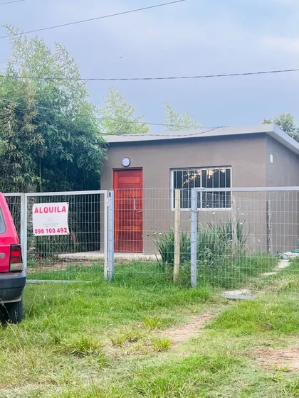  Casita Independiente En 1 Padrón De Varias Casas, En El Pinar Sur, Entrada A Gje, 1 Dorm, Living Con Cocina, Bño Jardín Y Fondo