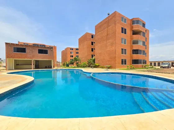 Home24oasis Ofrece Apartamento En Residencias Convivir Planta Baja