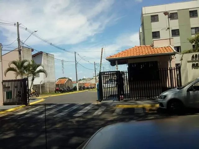 Vendo Ap 02 Quartos Sala Cozinha Banheiro 