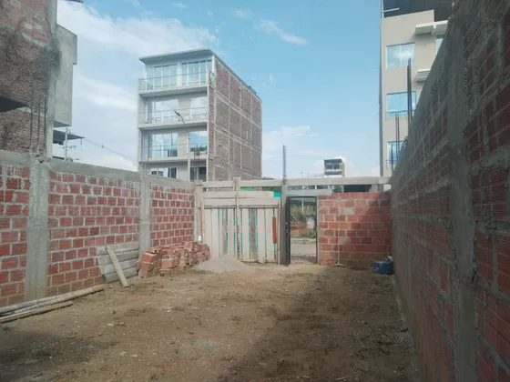 Vendo Lote Residencial Barrio Ciudad 2000