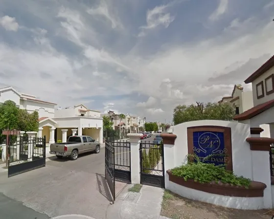 Remates Inmobiliarios, Tu Inversión Inteligente !!! Adquiere Hermosa Casa En La Col.montecarlo, Hermosillo Son.
