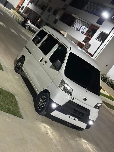 Daihatsu Hijet Van