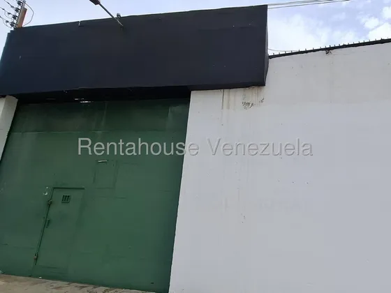 En Alquiler Galpon En Avenida Principal Del Macaro 600 Metros Luz Trifasica Tanque Subterraneo Excelente Precio Y Ubicacion Estef 25-22792