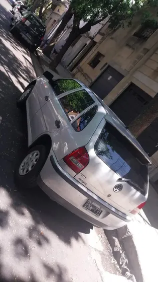 Volkswagen Gol Sedan 5 Uertas