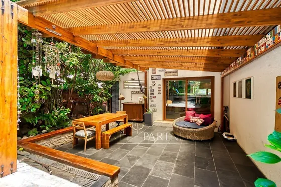Casa Remodelada, Buenos Accesos, Sector Los Domini...