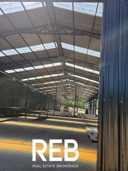 Talcahuano Bodega En Sector Industrial Con Excelente Accesos