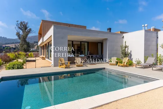 Moderna Casa En Maitenes