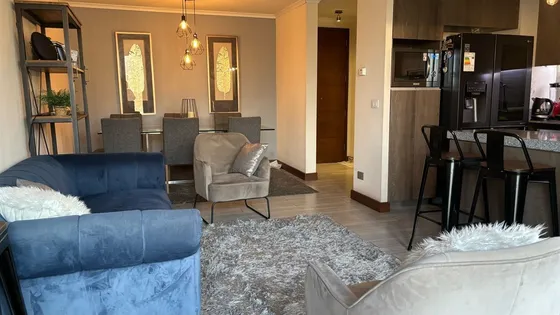Depto. En Venta De 2 Dorm. En Lo Barnechea Con 2 Est Y Bod.