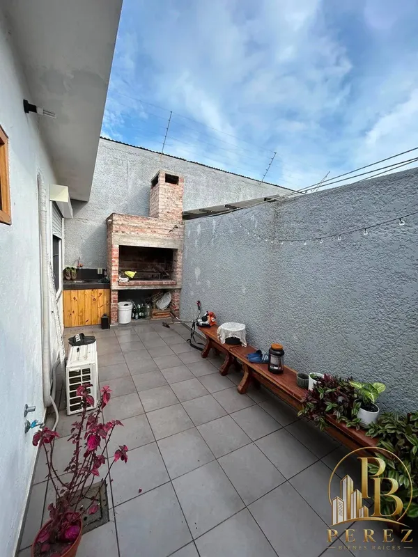 Casa Carrasco 1 Dormitorio  Con Parrillero Y Garaje