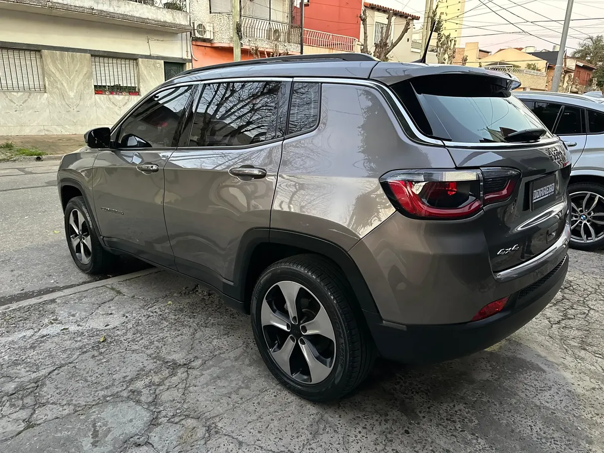 Jeep Compass 2.4 Longitude Plus 4X4517853793454673929