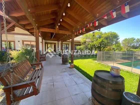 Casa En Venta De 4 Dorm. En Talagante