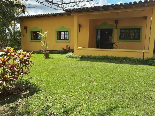  Oripoto El Volcan  Anexo 30 Mts En El Hatillo Anexo En Alquiler Caracas 30 M2.  Parte Alta De Oripoto Zona Tranquila,se Alquila Amoblado 250$ Para Persona Sola
