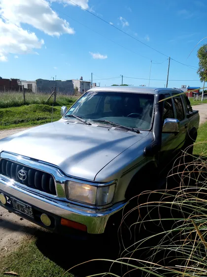 Toyota Hilux 3.0 D/cab 4x4 Srv