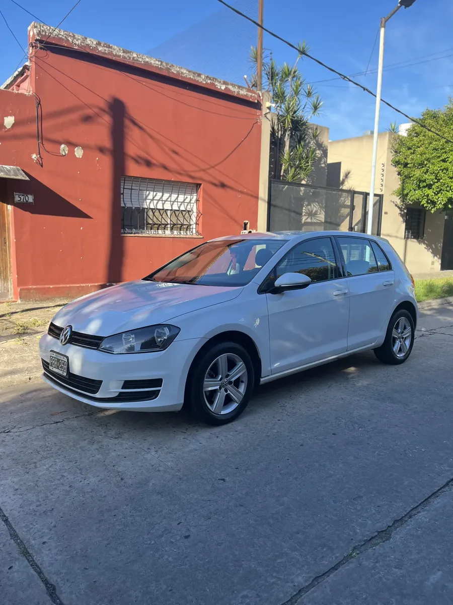 Volkswagen Golf 1.6 Trendline