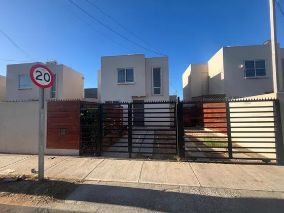 Oportunidad De Inversión!casa Bosque San Carlos,coquimbo.