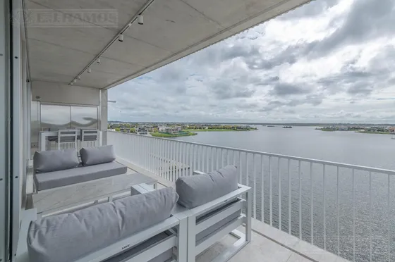 Departamento Al Lago En Venta Totalmente Amoblado! Puertos / Escobar