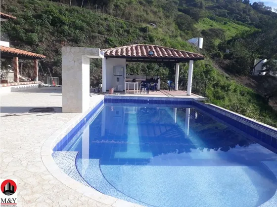 Alquiler De Finca De Recreo Por Fines De Semana  En Sopetran 