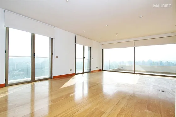 Departamento En Arriendo De 3 Dorm. En Las Condes