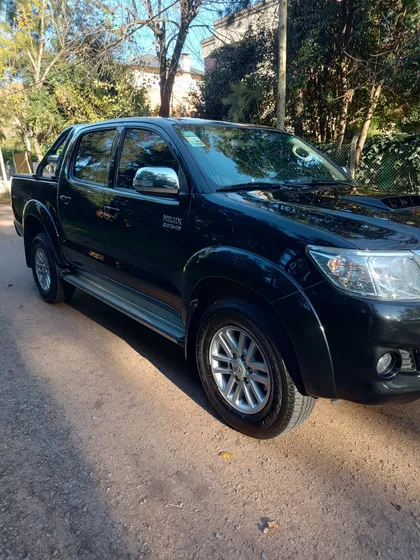 Toyota Hilux Pick-up 3.0 Cd Srv 171cv 4x2