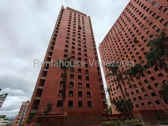 Apartamento En Venta A 2 Cuadras Del C.c. El Recreo - Sabana 27-148