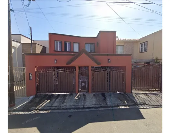 Casa En Remate En Playas, Baja California Tijuana F-822