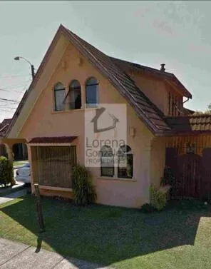 Se Vende Casa En Sector Avenida Javiera Carrera