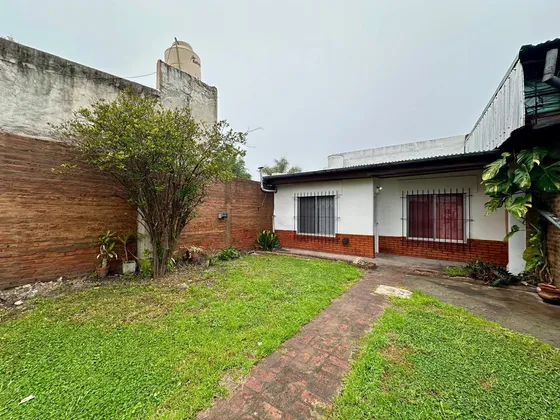 Casa Dos Ambientes En Escobar 
