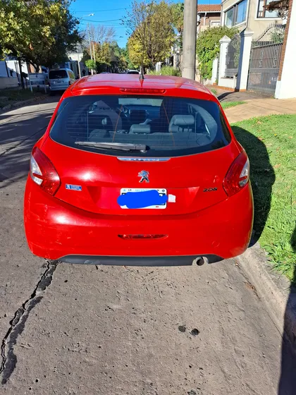 Peugeot 208 1.5 Allure Touchscreen