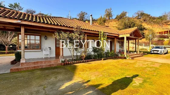 Casa En Venta De 4 D En Peña Blanca Sector El Rincón