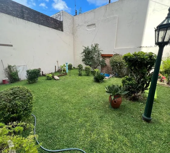 Venta De Departamento Con Local