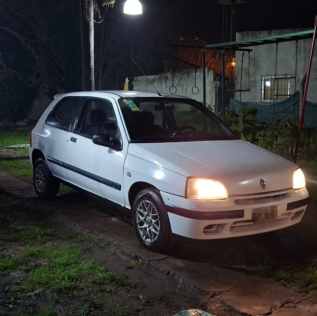 Renault Clio 1.9 Rl565603067747389443