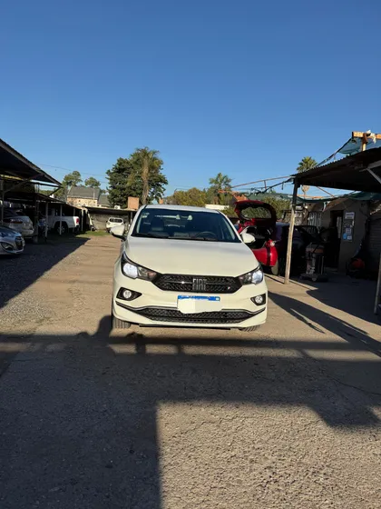 Fiat Cronos 1.8 16v Precision At6