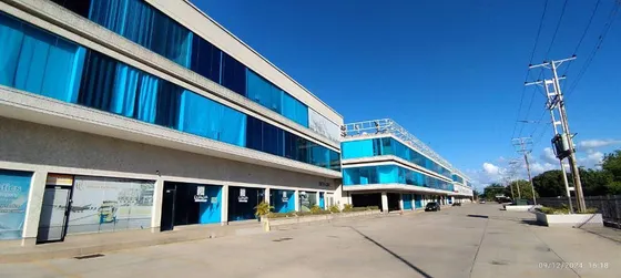 Se Vende Oficina En El Conjunto Aero Centro Internacional Va