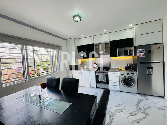 Departamento En  Venta Tipo Duplex 3 Ambientes Con Cochera En Bernal Apto Credito.