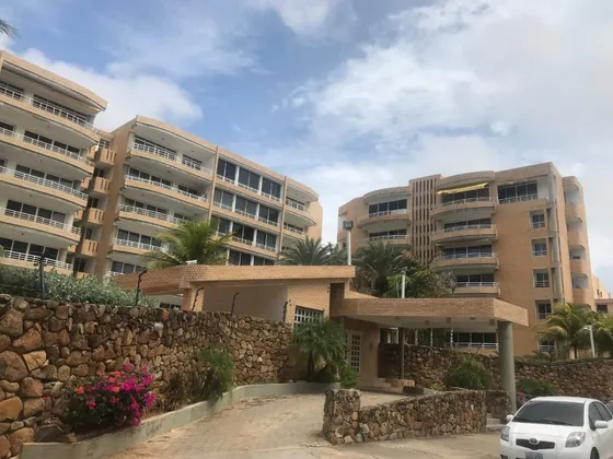Apartamento De Pb Ubicación Privilegiada (vacacional)