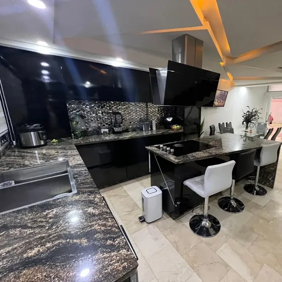 Townhouse De Oportunidad En Mañongo Res Antares Home-sl