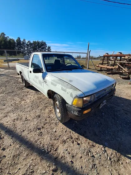 Toyota Hilux Pick-up 2.5 Cs Dx Pack 120cv 4x2
