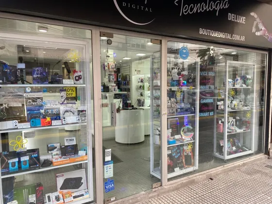 Fondo De Comercio Electronica Excelente Ubicacion, Alquiler A Dueño Directo, Instalaciones Completas , Listo Para Traspaso Por Viaje