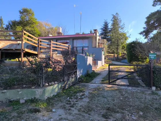Venta Casa 3 Dormitorios Con Pileta Tanti Nuevo Cordoba
