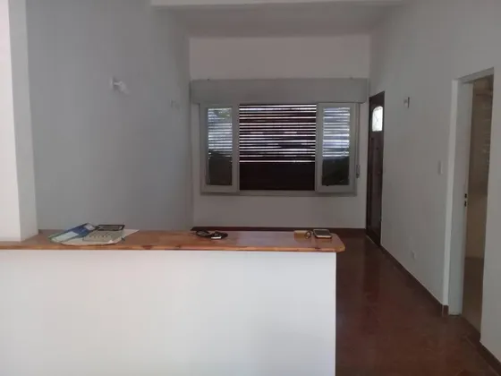 Oportunidad Casa 4 Ambientes Con Cochera Escucha Oferta