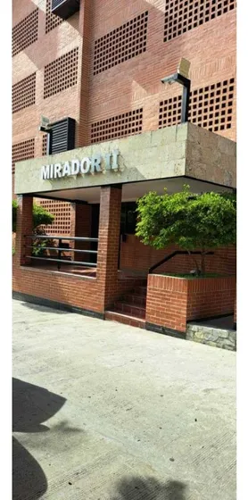 Venta Apartamento 100m2 Los Samanes 5180