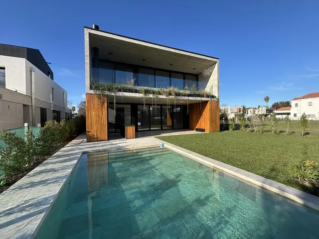 Excelente Casa Con Detalles De Calidad Y Buen Gusto ! En El Barrio Cerrado El Candil En La Horqueta