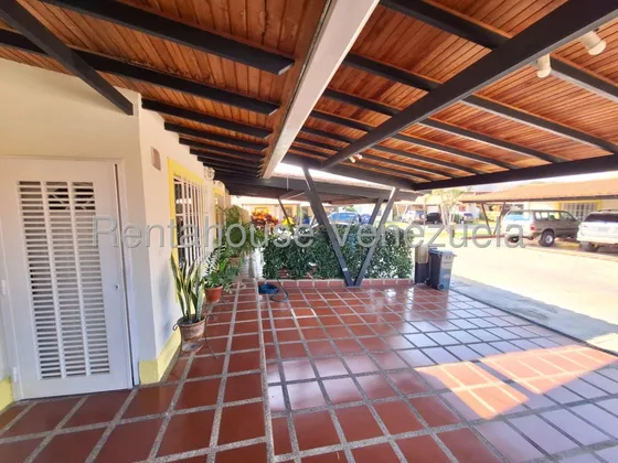 Luis Quiroz Vende Casa  Valle De Oro San Diego 189 Metrs2 Pozo Piscina Vigilancia 24/7 Lq 25-14859 