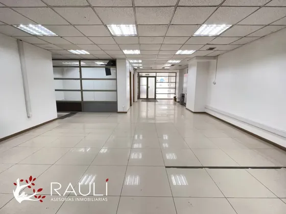 Amplio Local Comercial En El Corazón De Valdivia