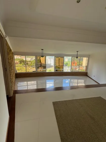 Alquilo Hermoso Apartamento Con Planta 100% Y Pozo En Urb. Los Mangos